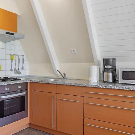 4-person Bungalow In The Holiday Park Landal Hochwald