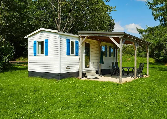 Hotel 4-person Bungalow In The Holiday Park Landal Hochwald *