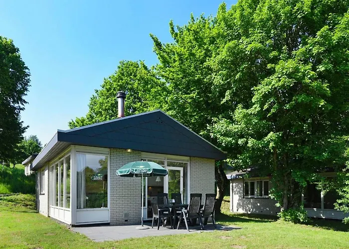 4-person Bungalow In The Holiday Park Landal Hochwald Hotel *