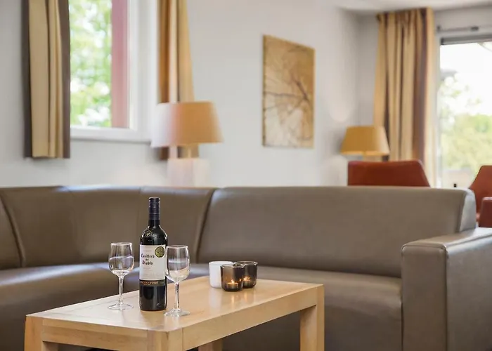 Hotel 4-person Bungalow In The Holiday Park Landal Hochwald Kell am See