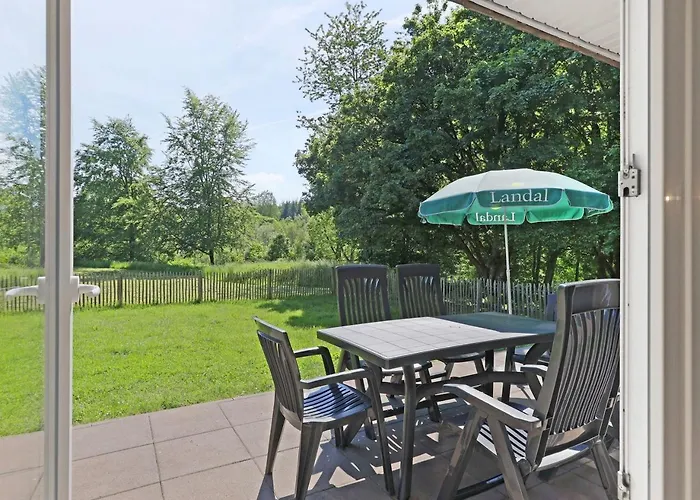 4-person Bungalow In The Holiday Park Landal Hochwald * Kell am See