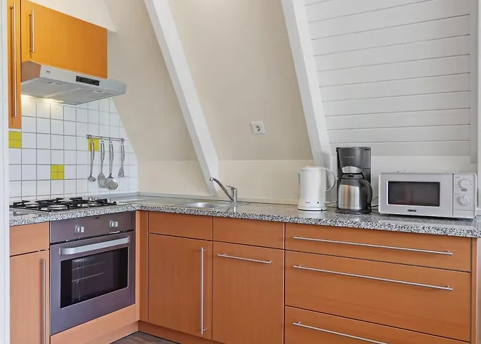 4-person Bungalow In The Holiday Park Landal Hochwald