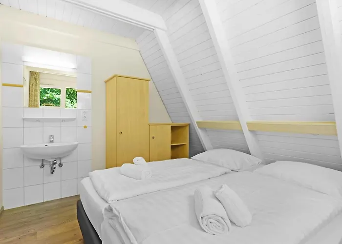 4-person Bungalow In The Holiday Park Landal Hochwald Kell am See